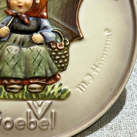 Hummel 1978 Collectors Club Member Plate - Picture 3 of 6